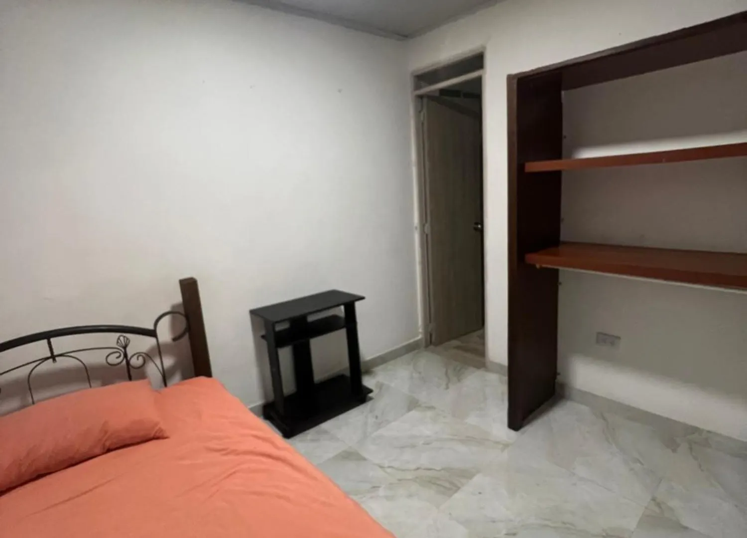 Хостел Habitacion Central Cali Barrio San Antonio Колумбия